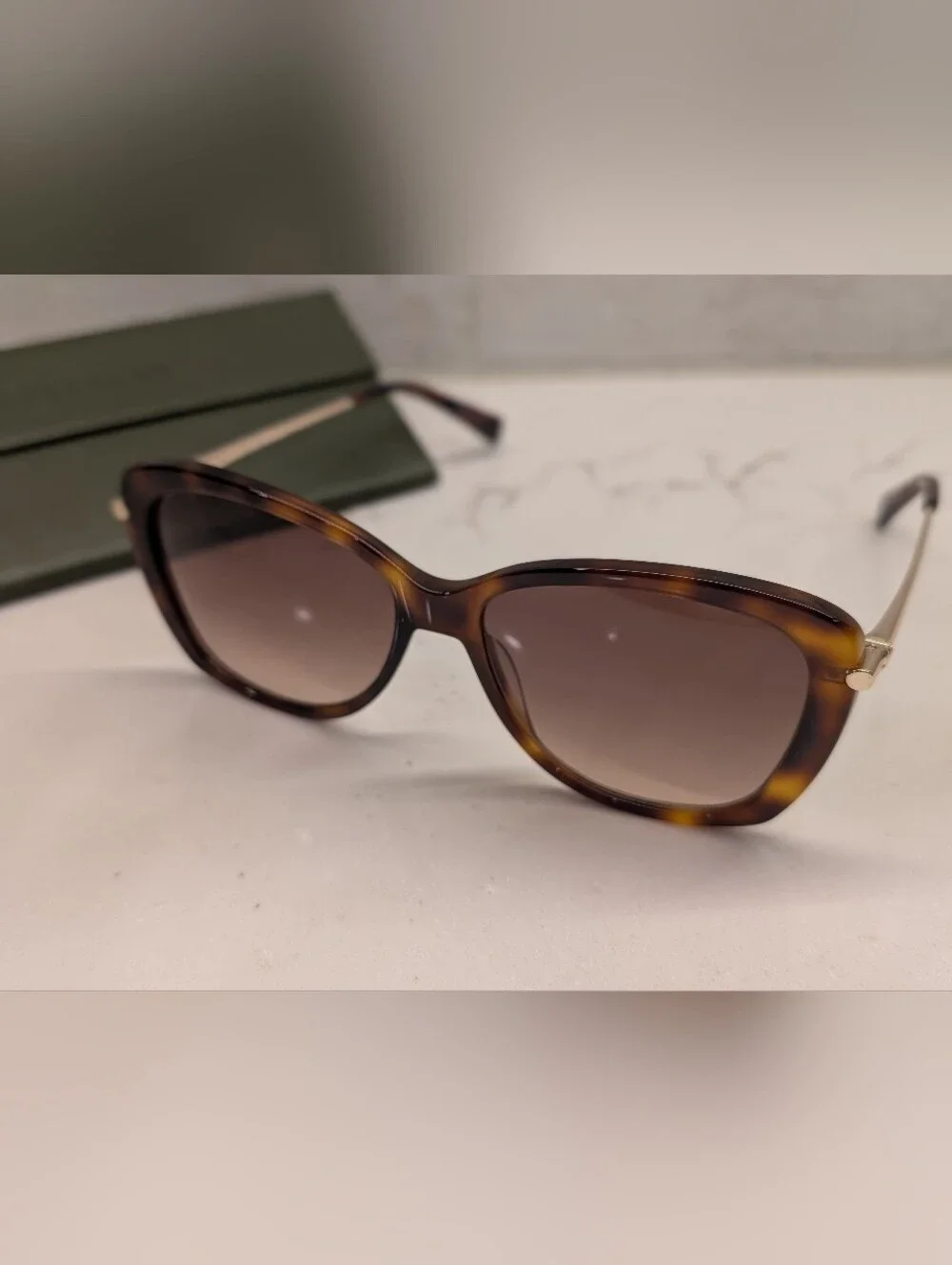 Longchamp Sunglasses - EUC - Tortoiseshell Brown - Picture 12 of 15